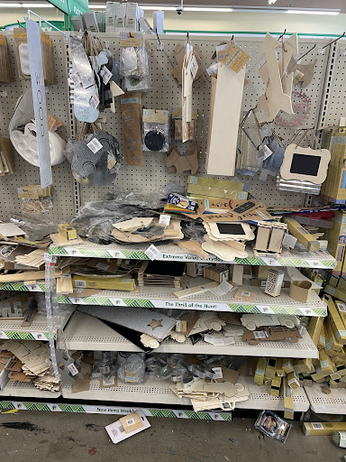 Dollar Store «Dollar Tree», reviews and photos, 806 Pelham Pkwy #4, Pelham, NY 10803, USA