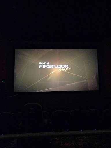 Movie Theater «Regal Cinemas Streets of Indian Lake 16 & IMAX», reviews and photos, 300 Indian Lake Blvd, Hendersonville, TN 37075, USA