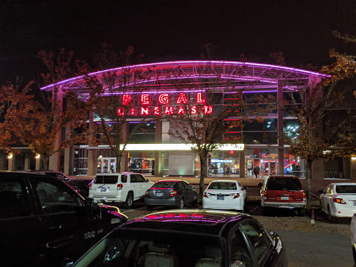 Movie Theater «Regal Cinemas Sherwood 10», reviews and photos, 15995 SW Tualatin-Sherwood Rd, Sherwood, OR 97140, USA