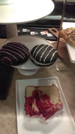 Shopping Mall «Bond Shopping Center», reviews and photos, 1891 S State Rd, Upper Darby, PA 19082, USA