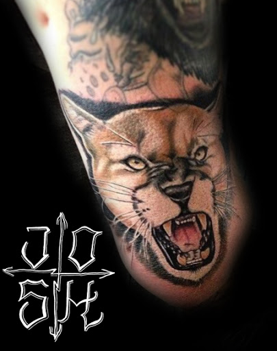 Explore 4 leaf clover tattoo ideas, creative tattoo ideas in Kingsford, available at Deft Tattoo Studio