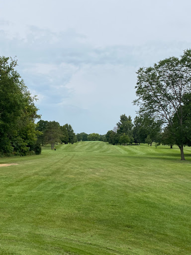 Country Club «Monroe Country Club», reviews and photos, 2205 21st St, Monroe, WI 53566, USA