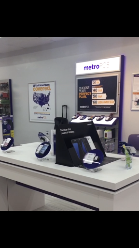 Cell Phone Store «MetroPCS Authorized Dealer», reviews and photos, 18316 Allen Rd, Melvindale, MI 48122, USA