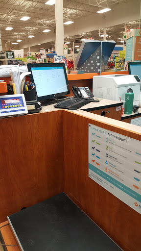Pet Supply Store «PetSmart», reviews and photos, 9450 SE 82nd Ave, Portland, OR 97086, USA