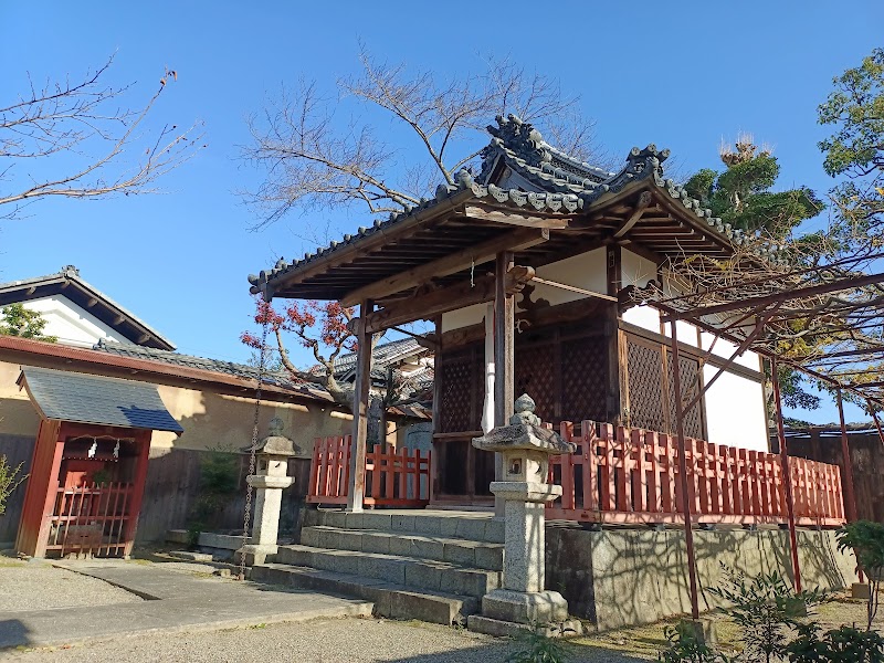 稲荷神社(金堂陣屋跡)