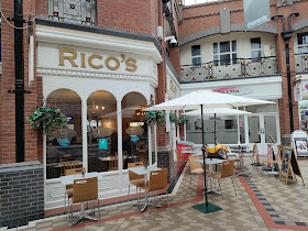 Rico`s coffee Shop