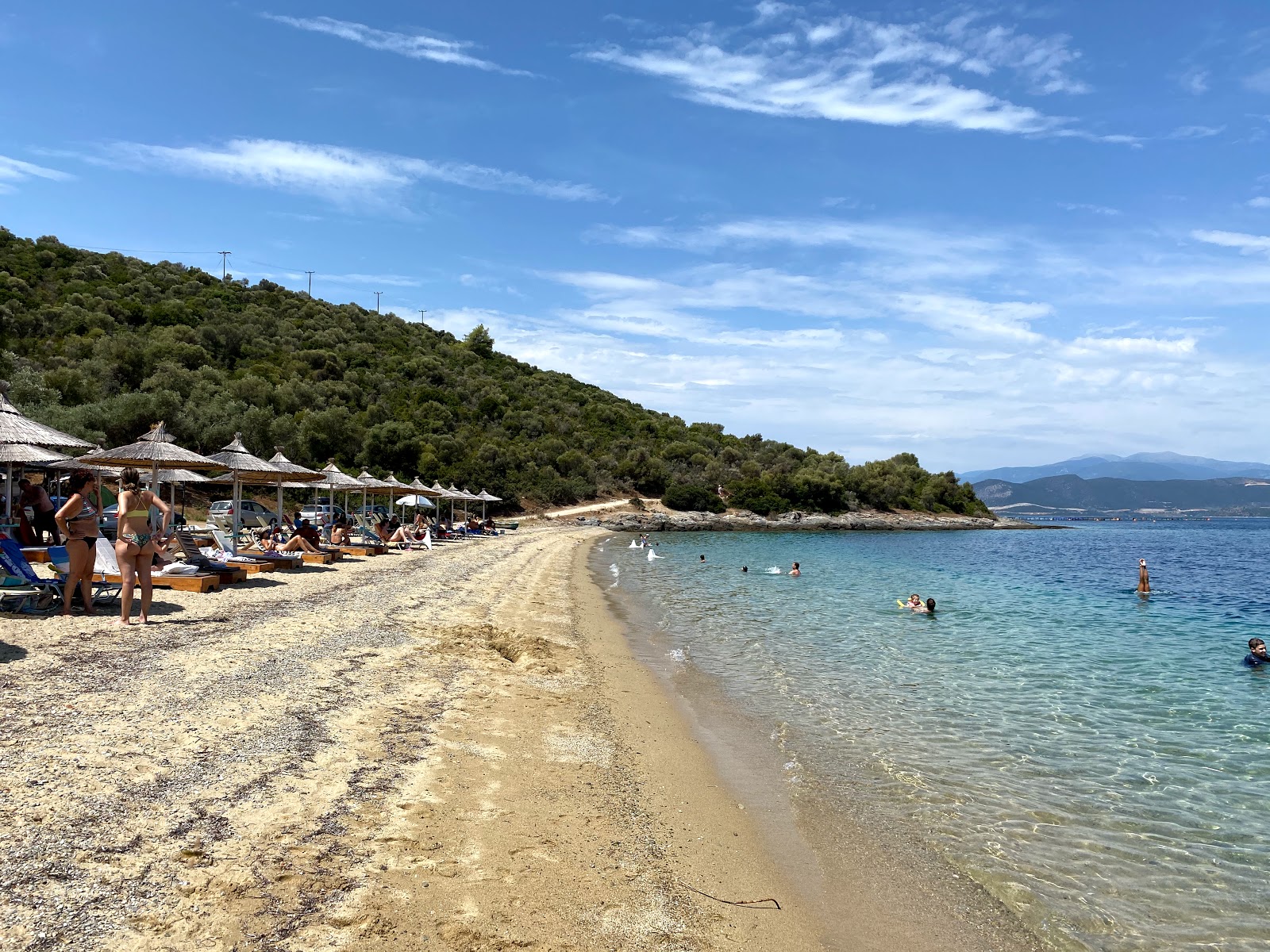 Photo de Pantermos beach avec sable clair avec caillou de surface