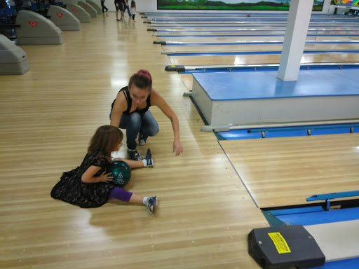 Bowling Alley «Highland Bowl», reviews and photos, 2123 NW 9th St, Corvallis, OR 97330, USA