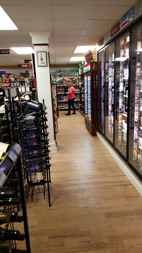 Liquor Store «Lake Wine and Spirits», reviews and photos, 180 Main St S, Southbury, CT 06488, USA