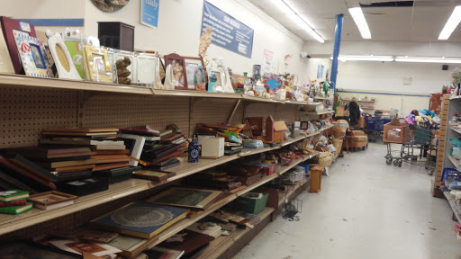 Thrift Store «Goodwill», reviews and photos, 4314 US-130 #1, Willingboro, NJ 08046, USA