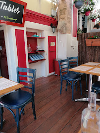 Atmosphère du Restaurant l'Auberge des Tables à Le Puy-en-Velay - n°4