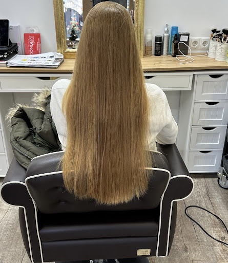 Beauty Concept by Yeliz Özen In Seefeld