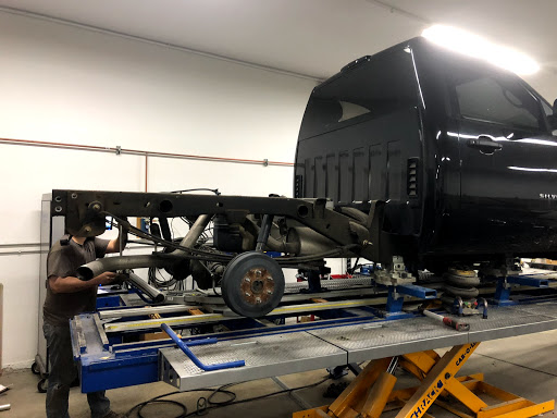 Auto Body Shop «Precision Body Works», reviews and photos, 65 National St, Elgin, IL 60123, USA