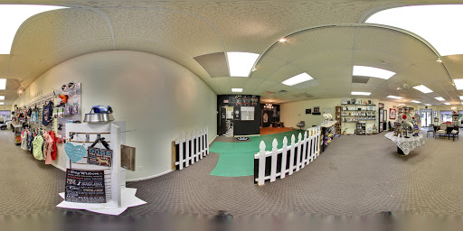 Pet Groomer «Ufuri Pet Salon», reviews and photos, 235 Huron Ave, Port Huron, MI 48060, USA