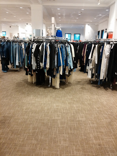 Department Store «Nordstrom Rack Chestnut Street», reviews and photos, 1700 Chestnut St, Philadelphia, PA 19103, USA