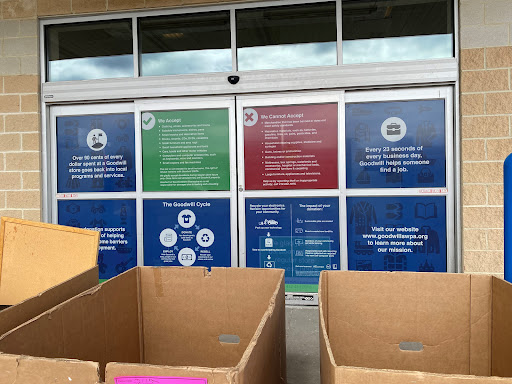 Thrift Store «Goodwill», reviews and photos