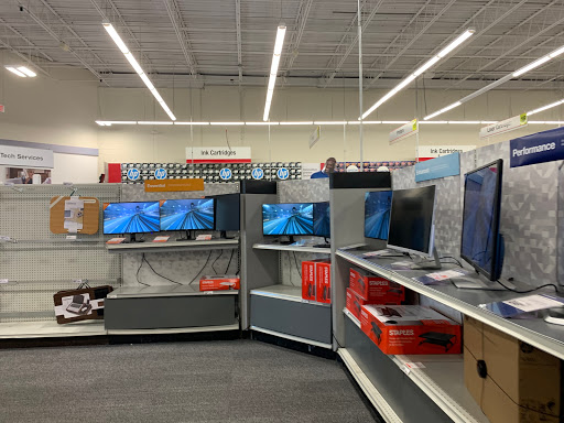 Office Supply Store «Staples», reviews and photos, 265 Chelmsford St, Chelmsford, MA 01824, USA