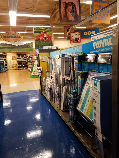 Pet Supply Store «Petco Animal Supplies», reviews and photos, 141 Tuckahoe Rd #130, Sewell, NJ 08080, USA