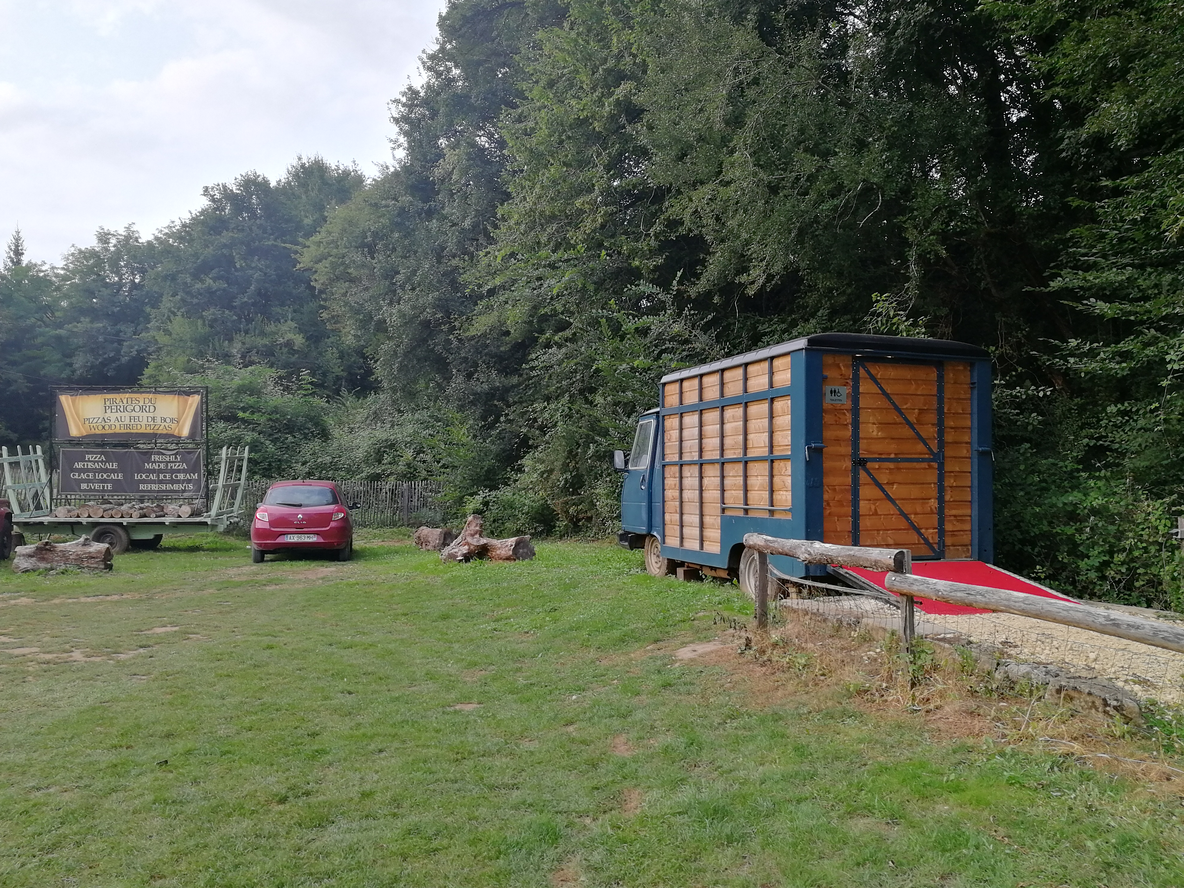 Photo n° 8 de l'avis de MM.u fait le 24/08/2021 à 18:25