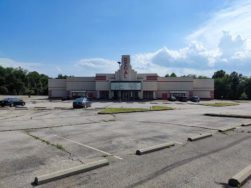 Movie Theater «Regal Cinemas Independence 10», reviews and photos, 1210 Independence Ave, Akron, OH 44310, USA