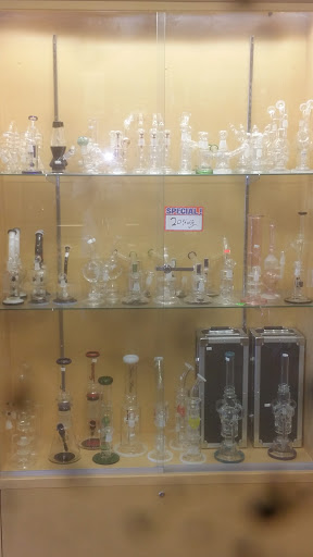 Gift Shop «Stay fly smoke shop», reviews and photos, 2645 El Camino Ave, Sacramento, CA 95821, USA