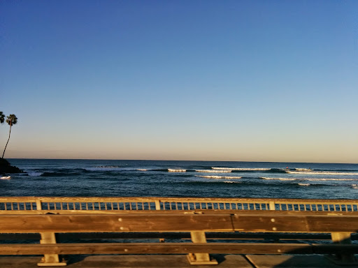 Shopping Mall «Beach Walk Shopping Center», reviews and photos, 437 Hwy 101, Solana Beach, CA 92075, USA