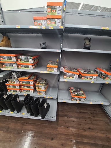 Discount Store «Walmart», reviews and photos, 910 Wolcott St, Waterbury, CT 06705, USA