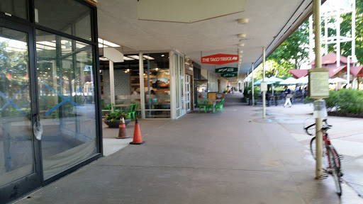 Shopping Mall «Princeton Shopping Center», reviews and photos, 301 N Harrison St, Princeton, NJ 08540, USA