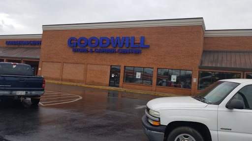 Thrift Store «Goodwill of North Georgia: Cartersville Store, Career Center and Donation Center», reviews and photos, 929 Joe Frank Harris Pkwy SE, Cartersville, GA 30120, USA