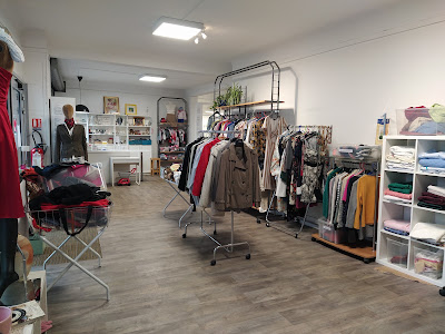 Vestiboutique de la Croix-Rouge Française CRF à Sartrouville