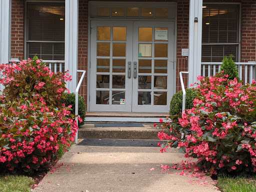 Ronald McDonald House, 2144 Fairfax Ave, Nashville, TN 37212, Social Services Organization