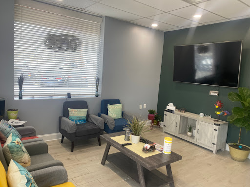 Auto Repair Shop «Capitol Auto Land», reviews and photos, 3800 S Four Mile Run Dr # G, Arlington, VA 22206, USA