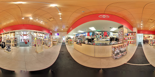 Toyota Dealer «Miller Toyota of Anaheim», reviews and photos, 1331 N Euclid St, Anaheim, CA 92801, USA