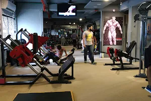Muscle Mania Gym image