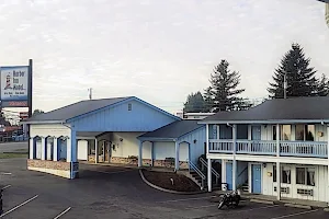 Harbor Inn image