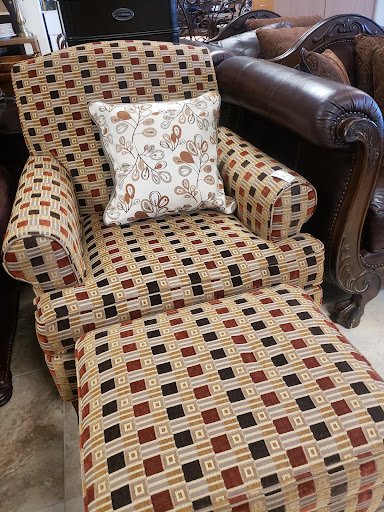 Furniture Store «J and B Furniture Consignments», reviews and photos, 42407 N Vision Way #101, Anthem, AZ 85086, USA