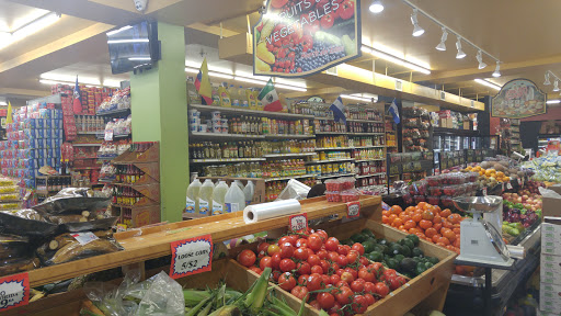 Grocery Store «Associated Supermarket SV», reviews and photos, 116 Maple Ave, Spring Valley, NY 10977, USA