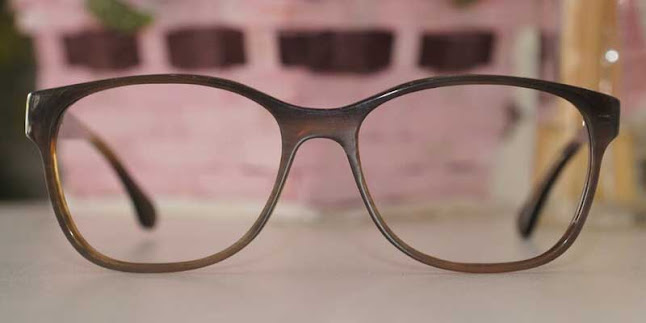 Kommentare und Rezensionen über Diepolder Optik, Hornbrillen, Alphorn Eyewear, Büffelhornbrillen nach Massanfertigung