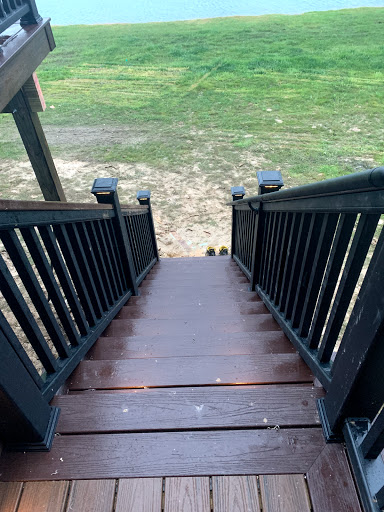 Fence Contractor «Decks Unlimited», reviews and photos, 12372 Fort St, Southgate, MI 48195, USA