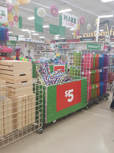 Craft Store «Michaels», reviews and photos, 2041 Dr Martin Luther King Jr Pkwy, Chico, CA 95928, USA