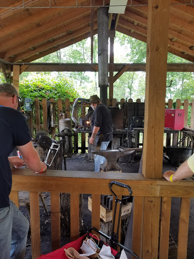 Live Music Venue «Jimmy Driftwood Music Barn», reviews and photos, 19775 AR-5, Mountain View, AR 72560, USA