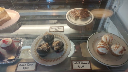 American Restaurant «Lickity Split Frozen Custard», reviews and photos, 6056 N Broadway St, Chicago, IL 60660, USA