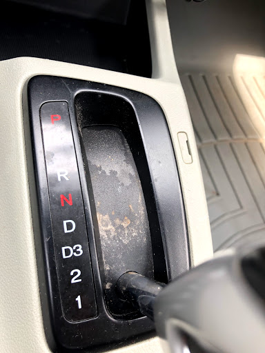 Car Wash «River North Hand Car Wash», reviews and photos, 356 W Superior St, Chicago, IL 60654, USA