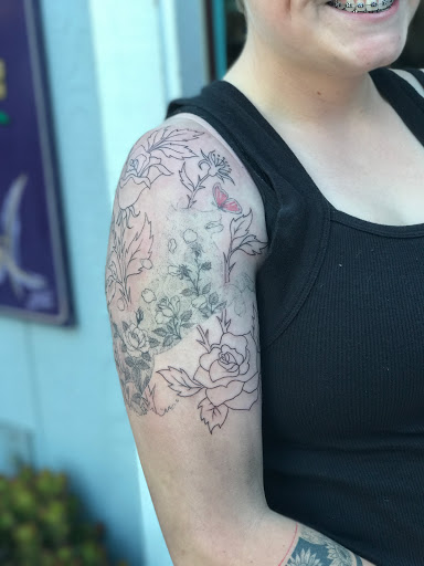 Tattoo Shop «Earthbound Tattoo», reviews and photos, 490 Orange Ave, Sand City, CA 93955, USA
