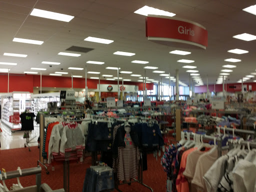 Department Store «Target», reviews and photos, 660 N Edwards Blvd, Lake Geneva, WI 53147, USA