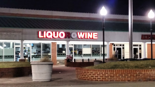 Shopping Mall «Walnut Hill Shopping Center», reviews and photos, 16529 S Frederick Ave, Gaithersburg, MD 20877, USA