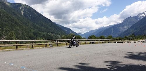 Auto Ecole Perspective à Chamonix-Mont-Blanc