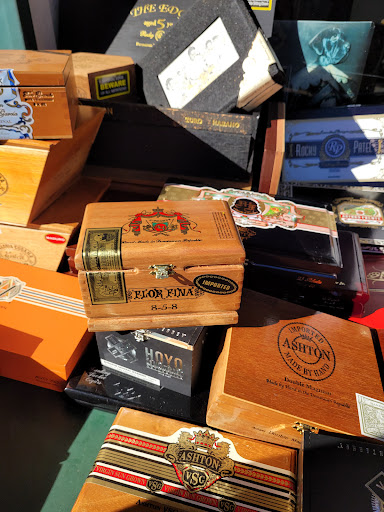 Cigar Shop «Burlingame Tobacconists», reviews and photos, 1404 Burlingame Ave, Burlingame, CA 94010, USA