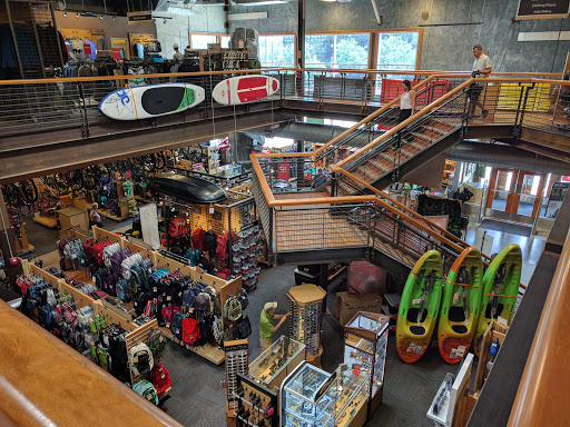 Camping Store «REI», reviews and photos, 1703 S Brentwood Blvd, Brentwood, MO 63144, USA