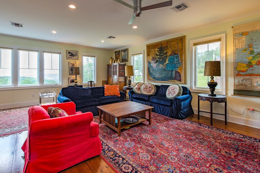 Real Estate Agency «Elyse Harney Real Estate - Salisbury», reviews and photos, 11 E Main St, Salisbury, CT 06068, USA